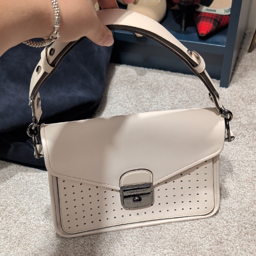 Elegant Cream Handbag